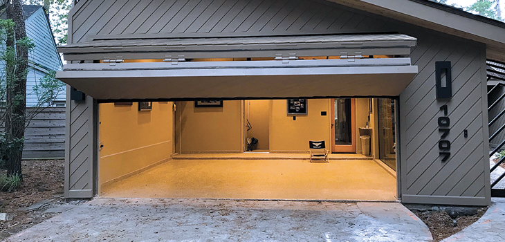 Vertical Bifold Garage Door Repair in Sunland 
